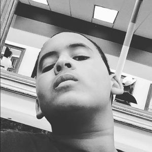 Meet your Posher, Devan